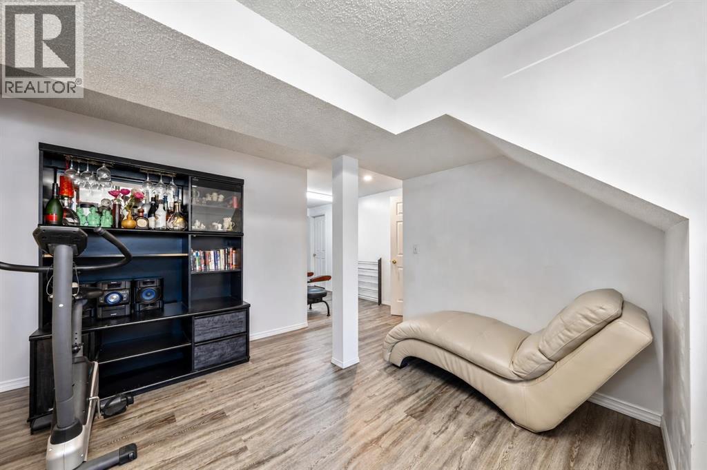 318 Applewood Drive SE, Calgary, Alberta  T2A 7V5 - Photo 13 - A2346804