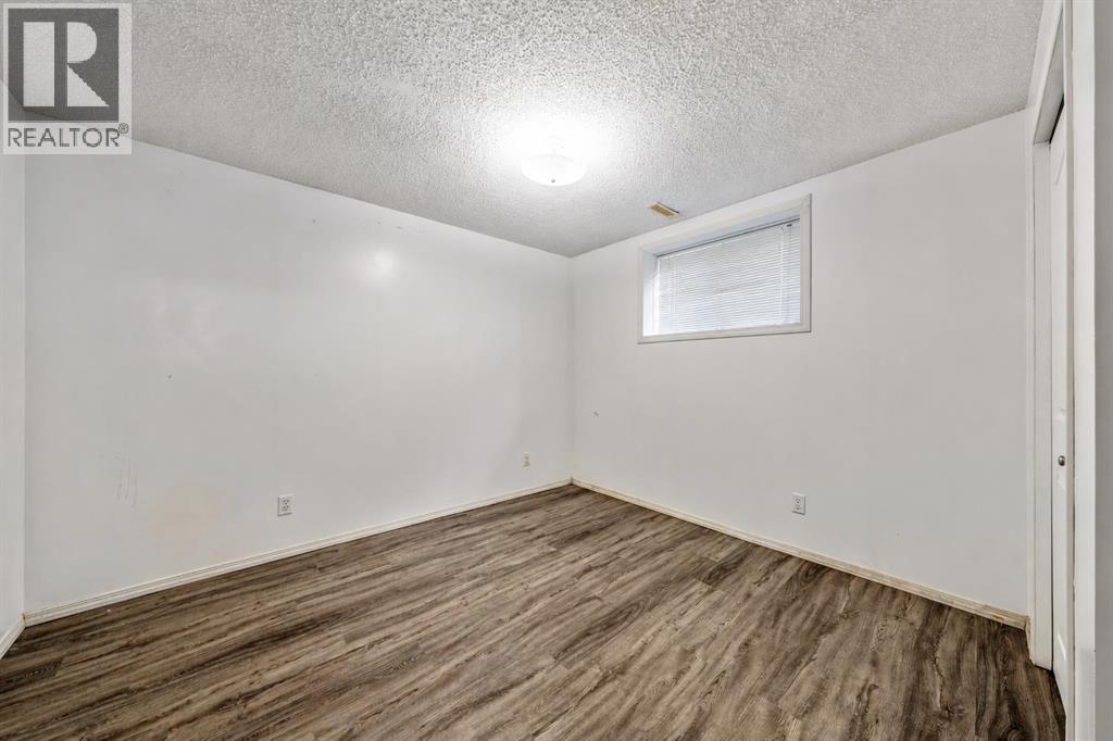 318 Applewood Drive SE, Calgary, Alberta  T2A 7V5 - Photo 16 - A2346804