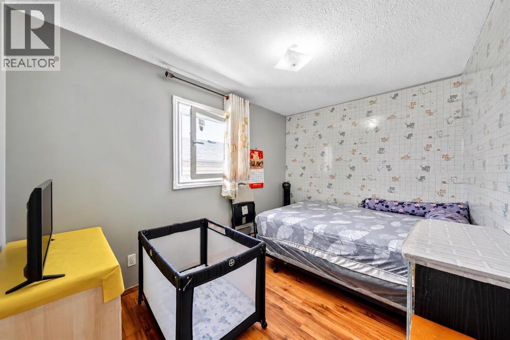 318 Applewood Drive SE, Calgary, Alberta  T2A 7V5 - Photo 8 - A2346804