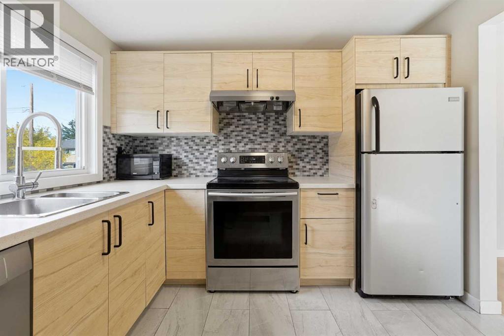 5114 Bowness Road NW, Calgary, Alberta  T3B 0C2 - Photo 5 - A2350953