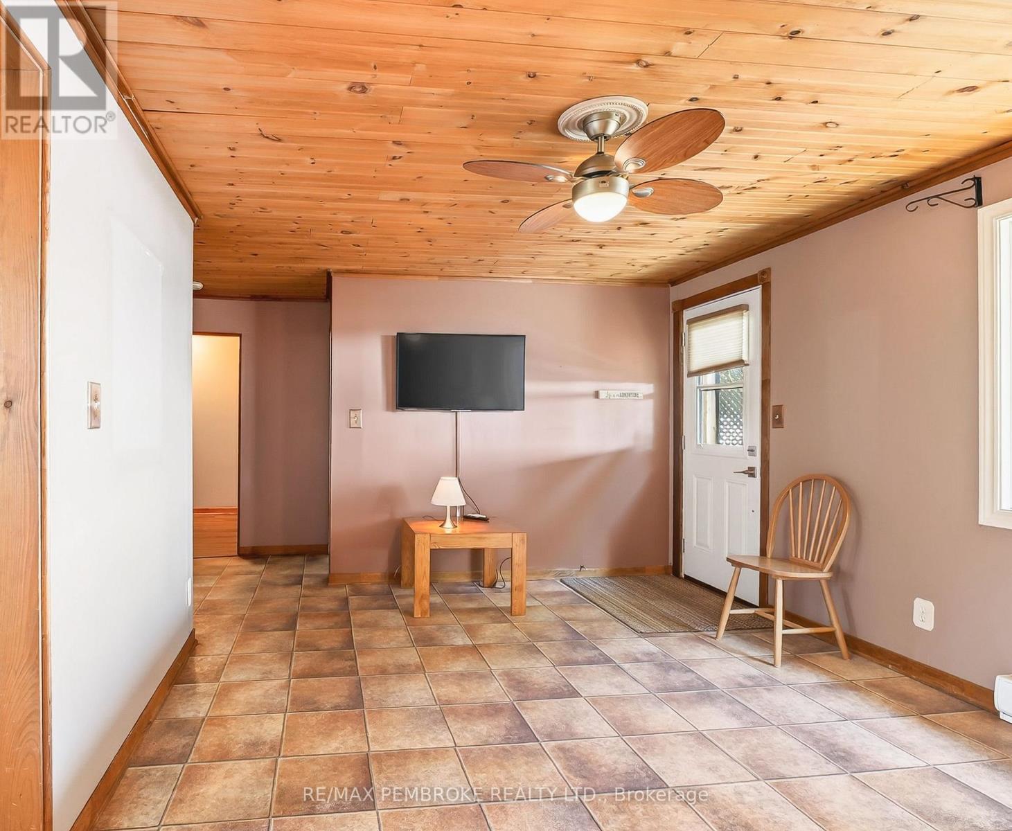 1213 Burns Drive, Laurentian Valley, Ontario  K8A 7M9 - Photo 14 - X13881498