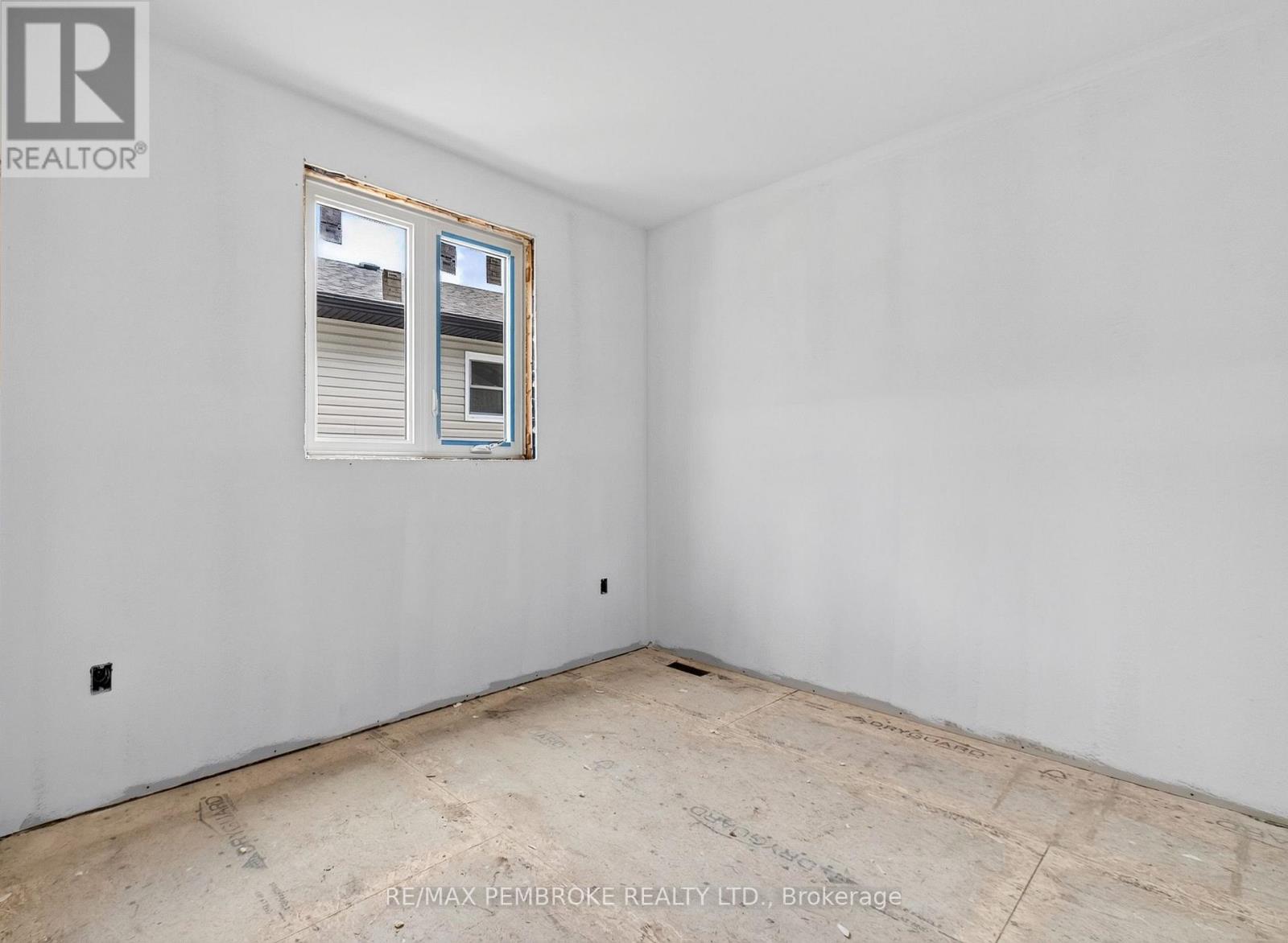 18 Durant Street, Petawawa, Ontario  K8H 0G2 - Photo 19 - X13881696