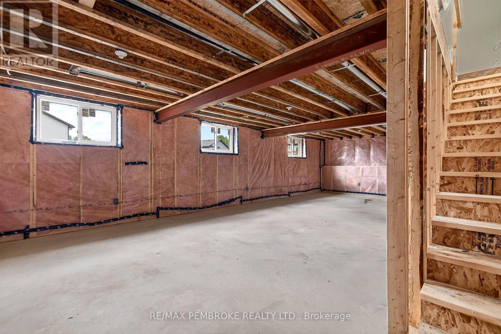 18 Durant Street, Petawawa, Ontario  K8H 0G2 - Photo 34 - X13881696