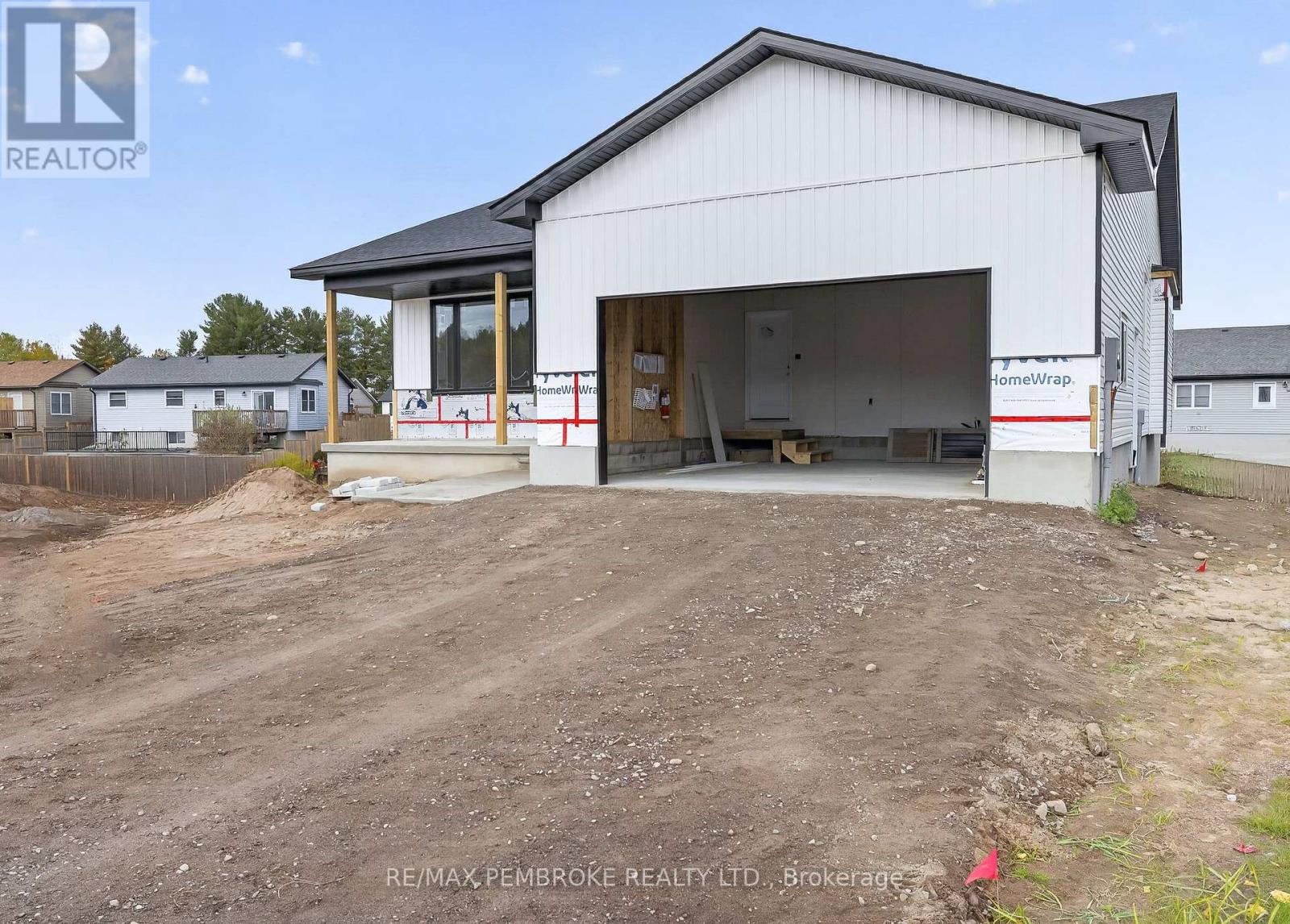 18 Durant Street, Petawawa, Ontario K8H 0G2 - Photo 5 - X13881696