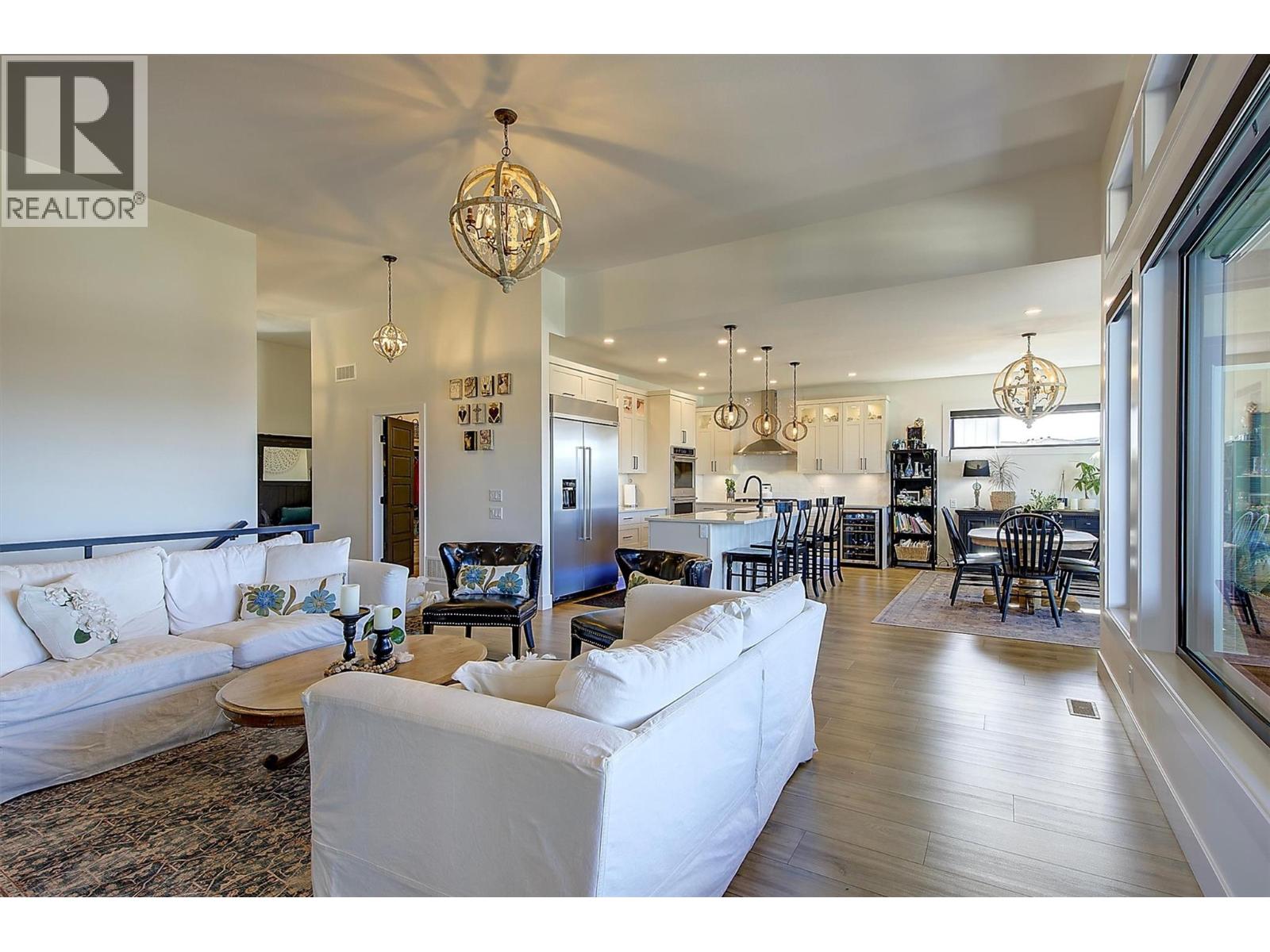 2064 Ryegrass Road