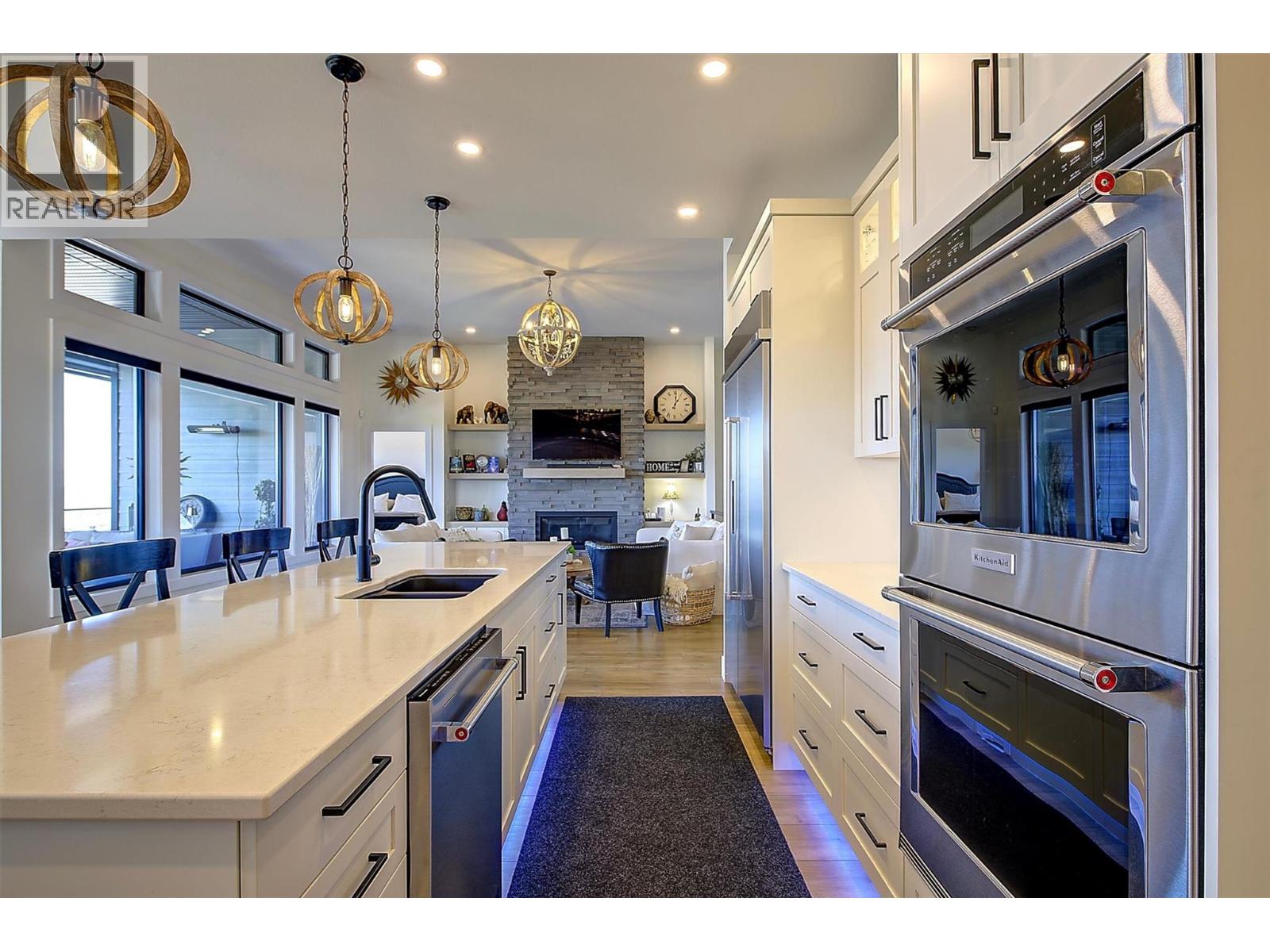 2064 Ryegrass Road