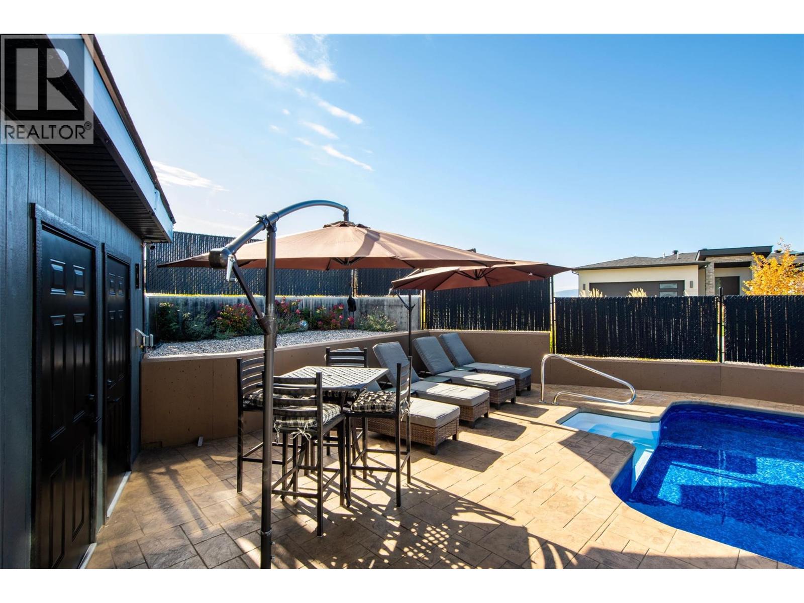 2064 Ryegrass Road