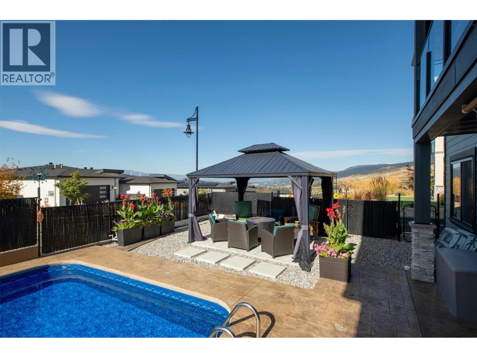 2064 Ryegrass Road