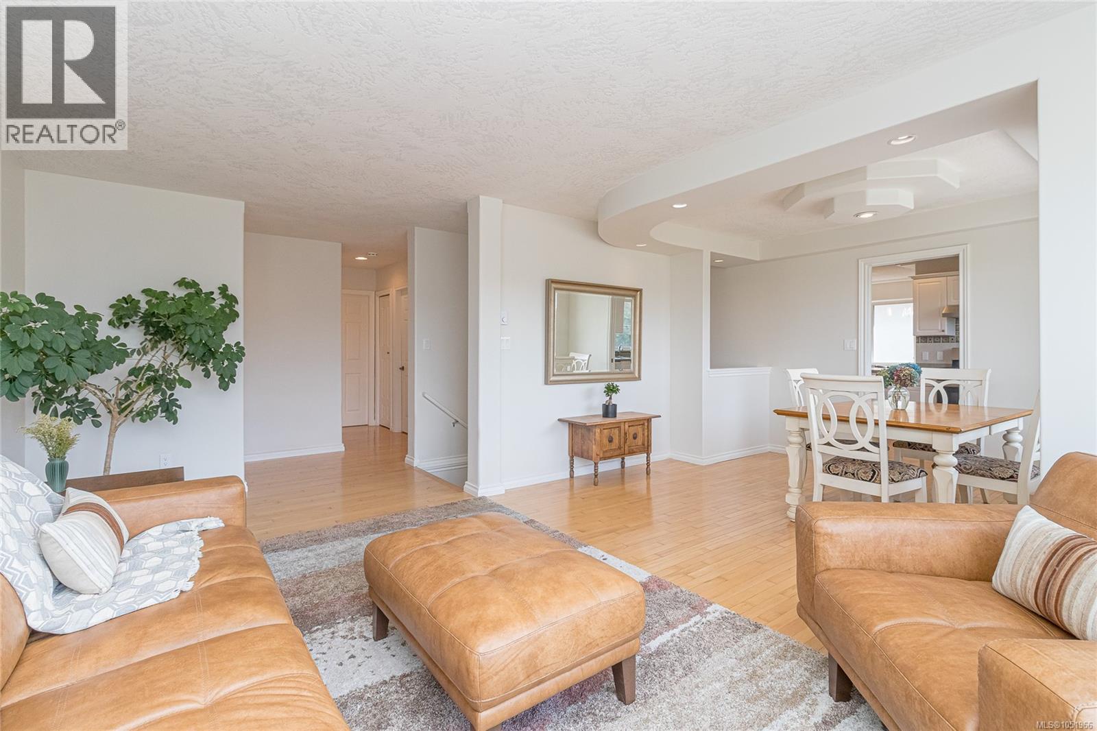 6309 Central Saanich Rd