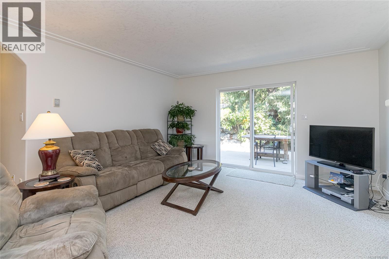6309 Central Saanich Rd