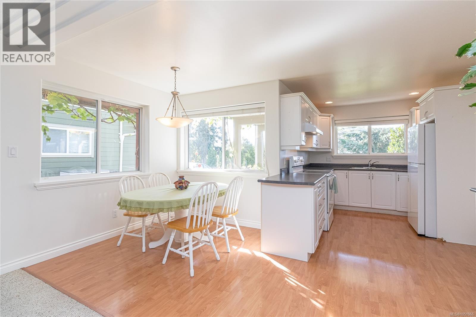 6309 Central Saanich Rd