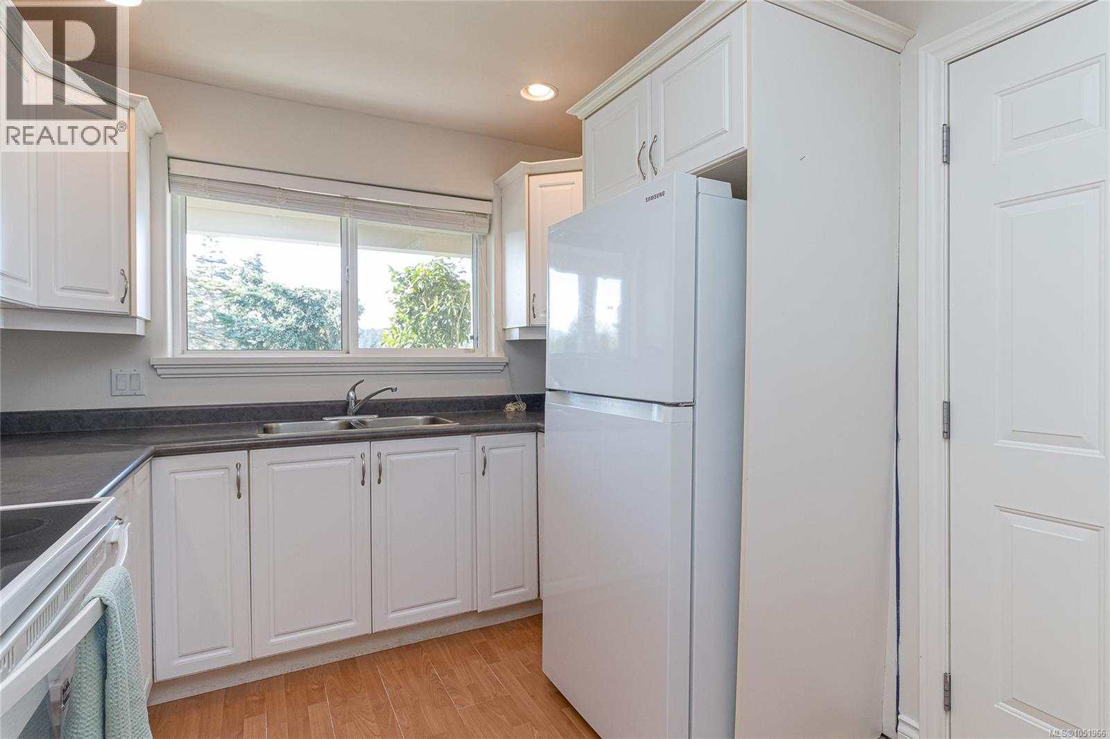 6309 Central Saanich Rd