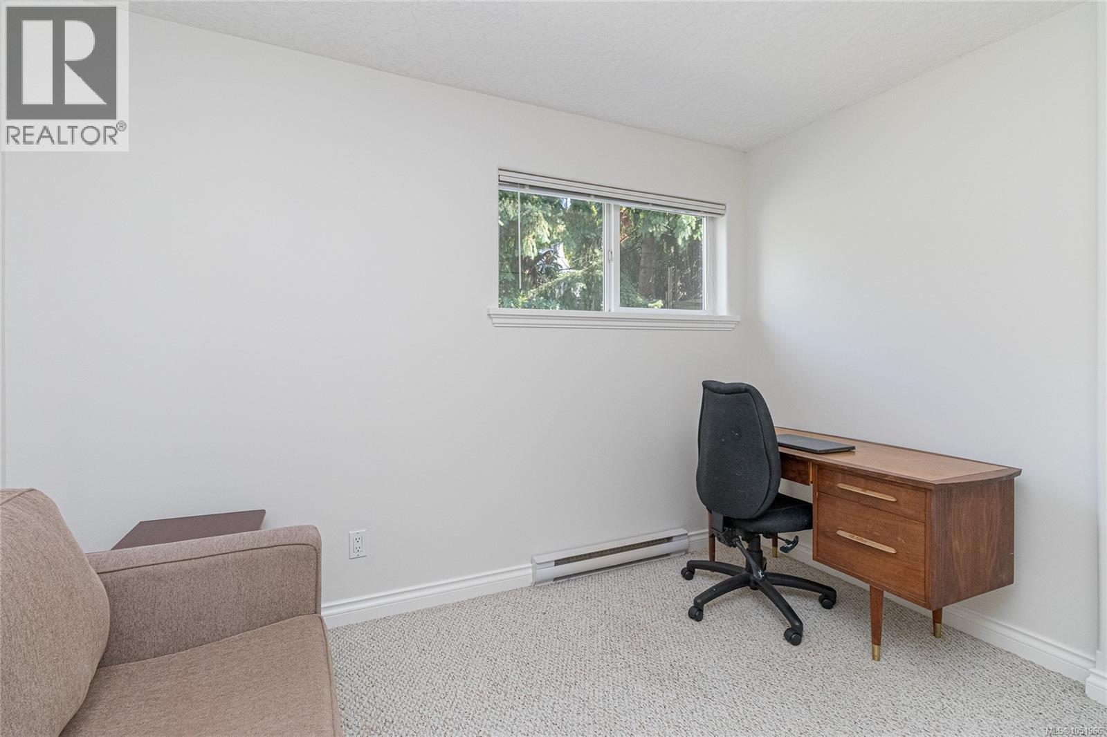 6309 Central Saanich Rd