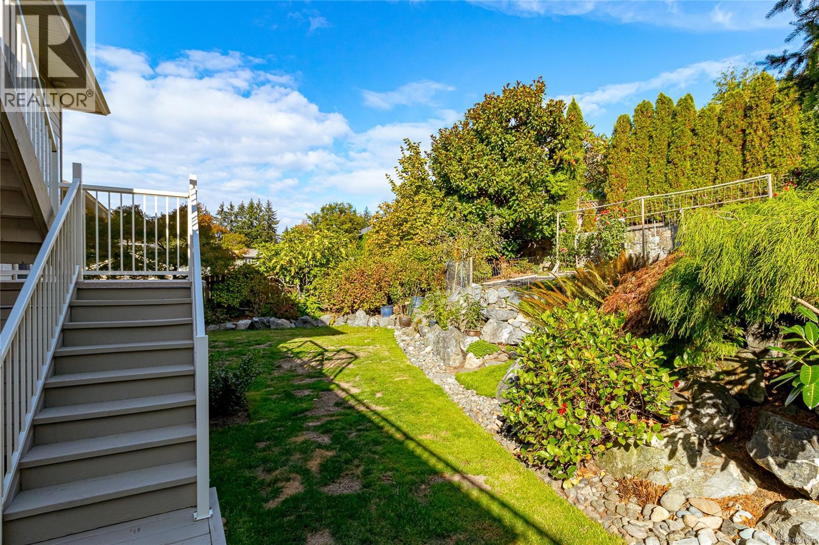 6309 Central Saanich Rd