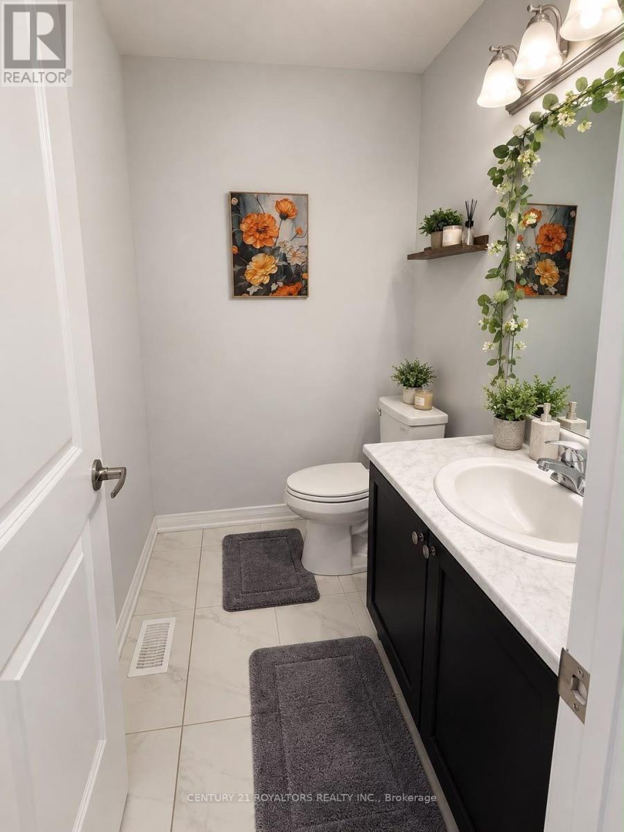 165 Huntingford Trail, Woodstock, Ontario  N4T 0M3 - Photo 3 - X13881470
