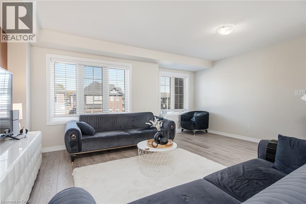 120 Monarch Woods Drive, Kitchener, Ontario  N2P 2N7 - Photo 6 - 40870212