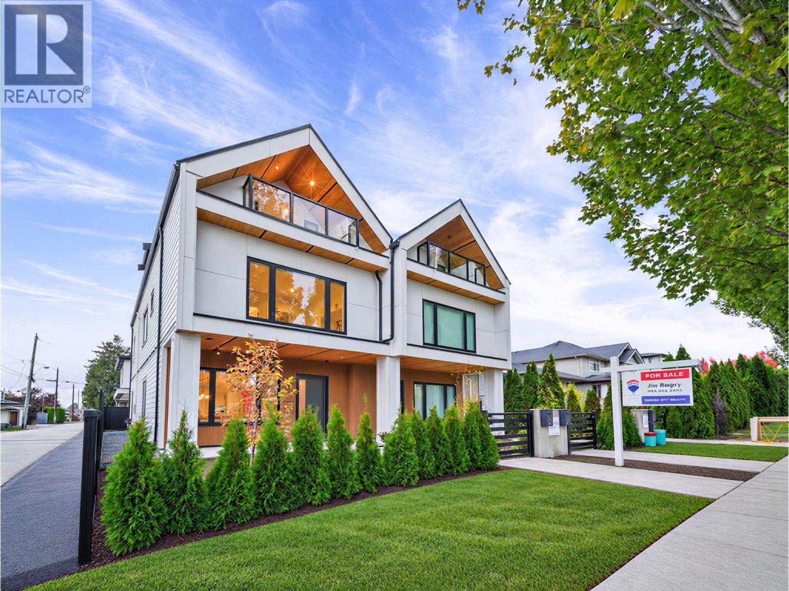 2 6991 Kerr Street, Vancouver, British Columbia  V5X 2B3 - Photo 2 - R3174026