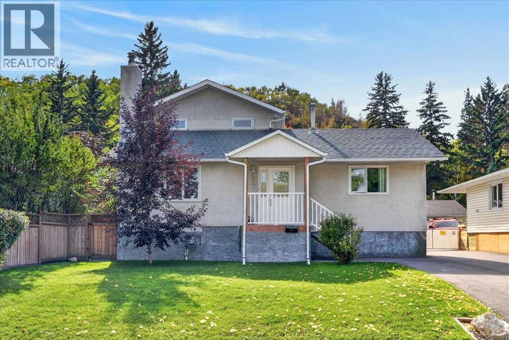 8331 33 Avenue NW, calgary, Alberta