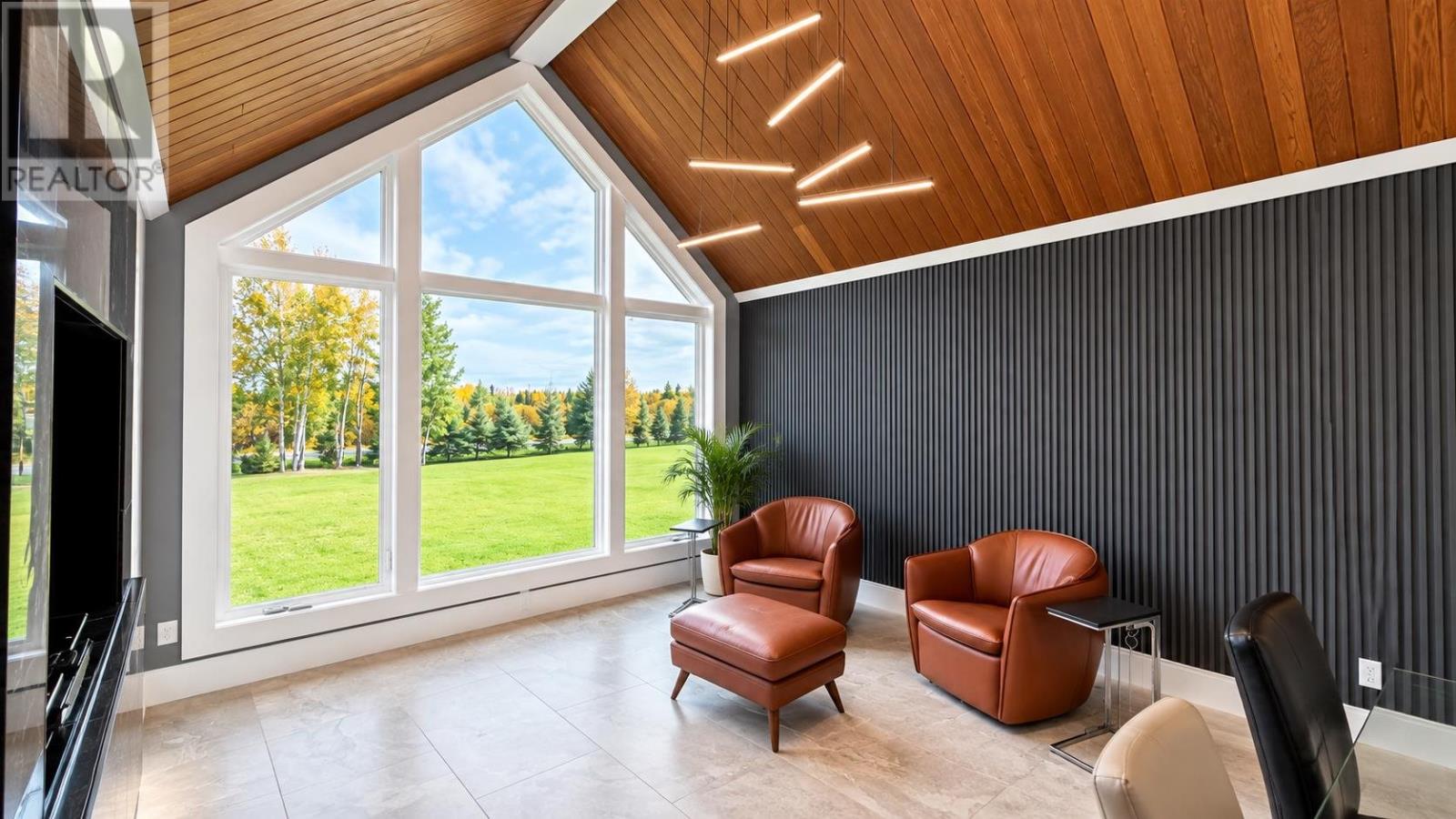 175 Gaspesie Rd, Hearst, Ontario  P0L 1N0 - Photo 11 - SM262828