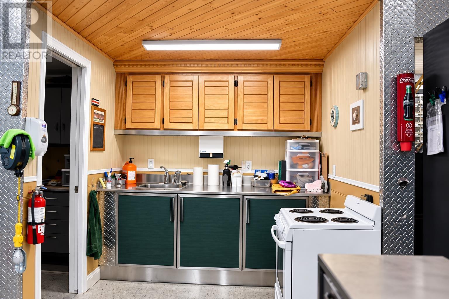 175 Gaspesie Rd, Hearst, Ontario  P0L 1N0 - Photo 42 - SM262828