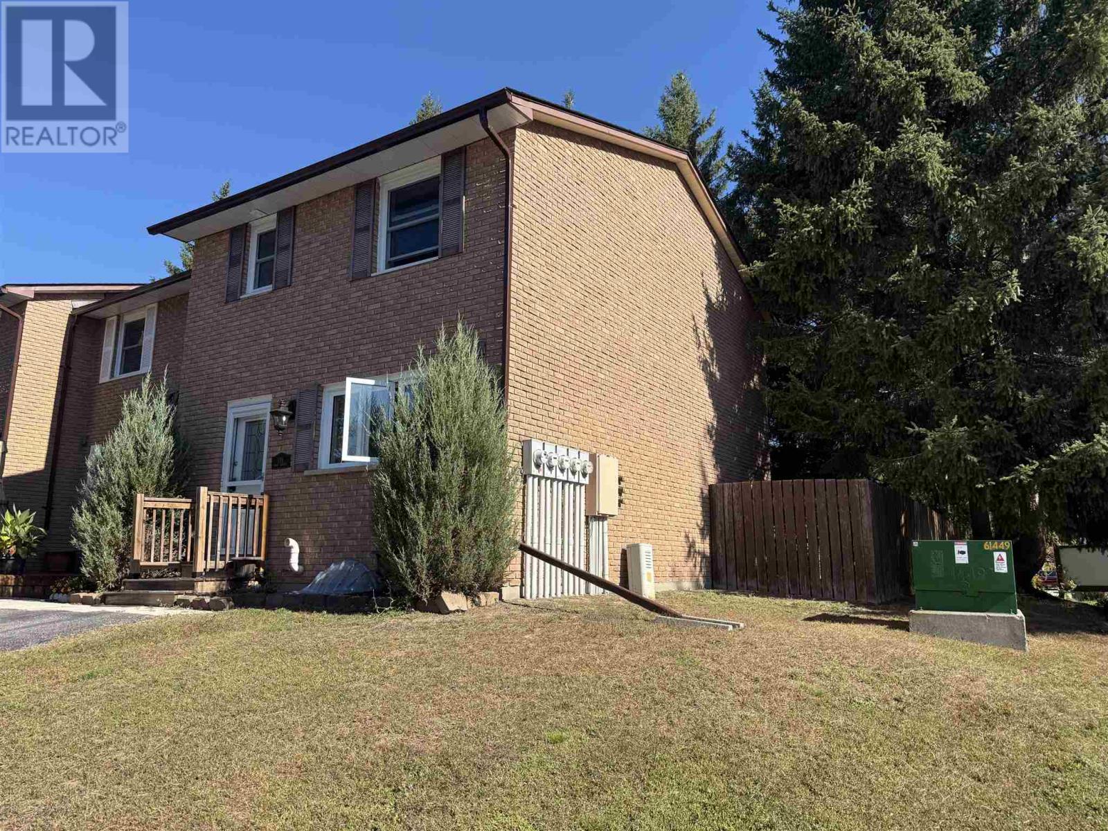 138 Frame Cres, Elliot Lake, Ontario  P5A 2S4 - Photo 4 - SM262835
