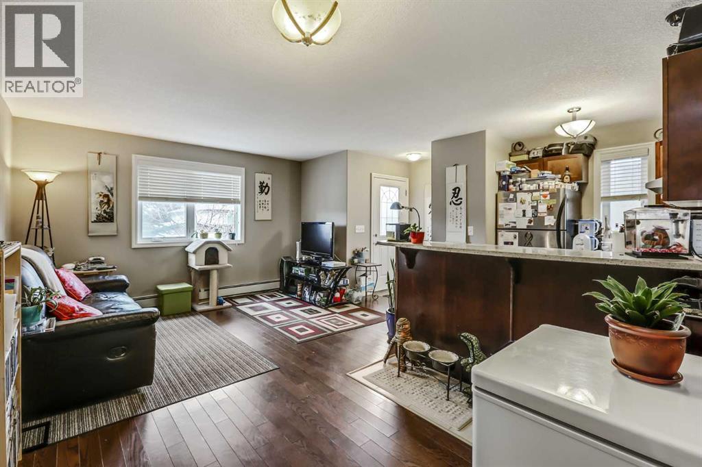 7714 - 7716 Bowness Road NW, Calgary, Alberta  T3B 0H1 - Photo 8 - A2351526