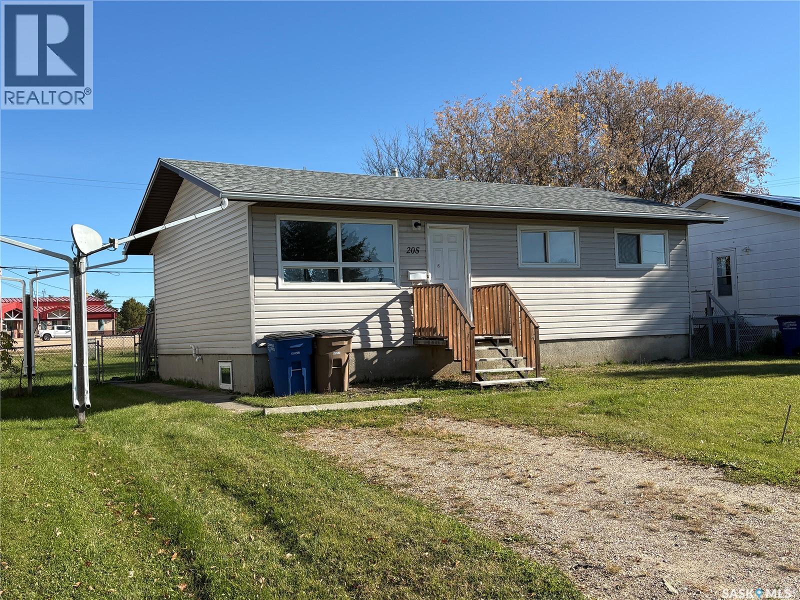 205 6th AVENUE N, big river, Saskatchewan