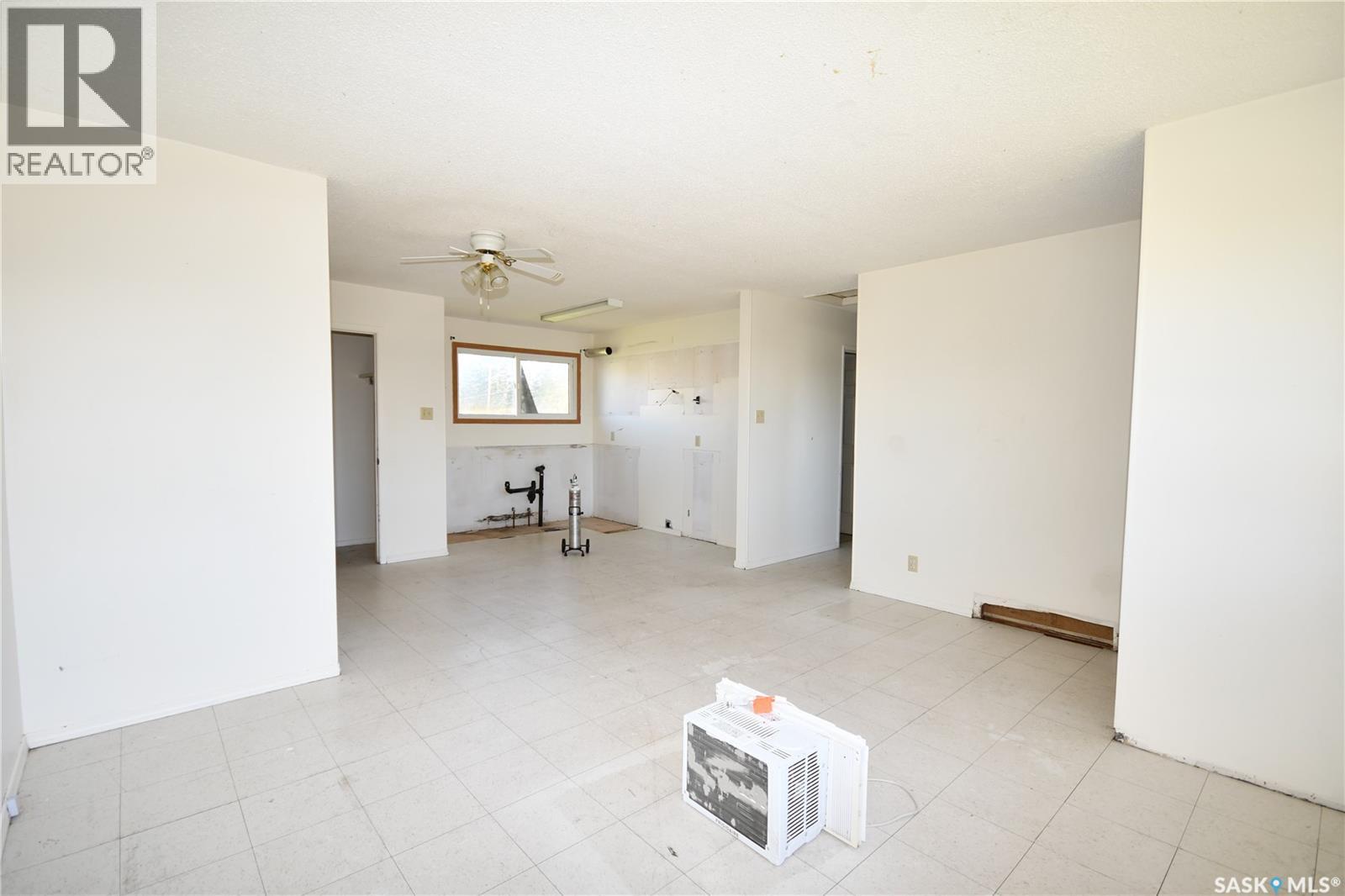 205 6th Avenue N, Big River, Saskatchewan  S0J 0E0 - Photo 5 - SK050808