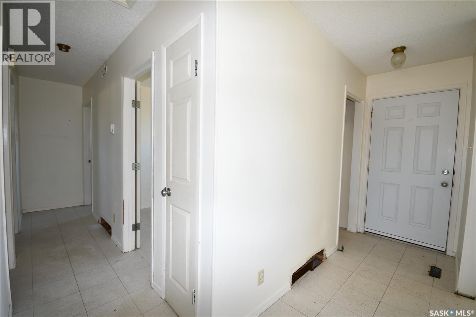 205 6th Avenue N, Big River, Saskatchewan  S0J 0E0 - Photo 6 - SK050808