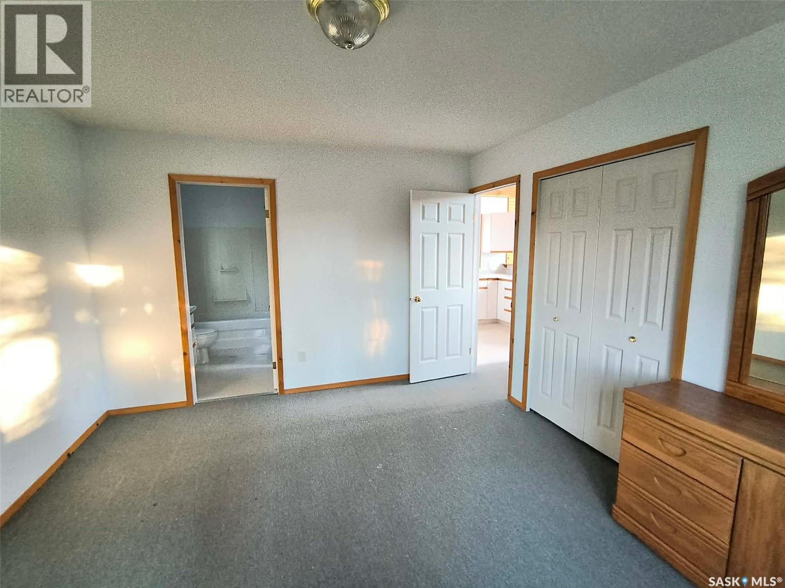 1101 Birch Drive, Turtle View, Saskatchewan  S0M 1J0 - Photo 12 - SK050805