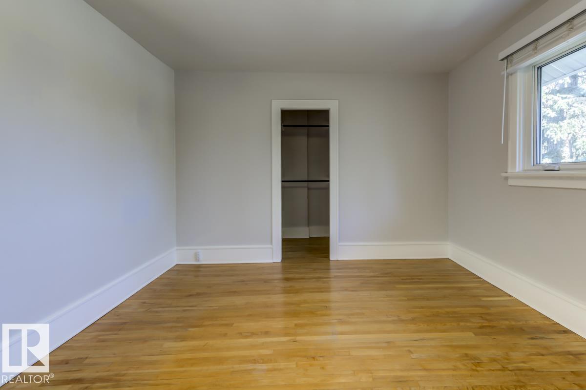 10949 88 AV NW