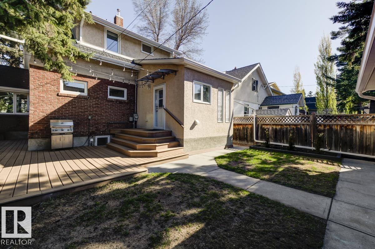 10949 88 AV NW