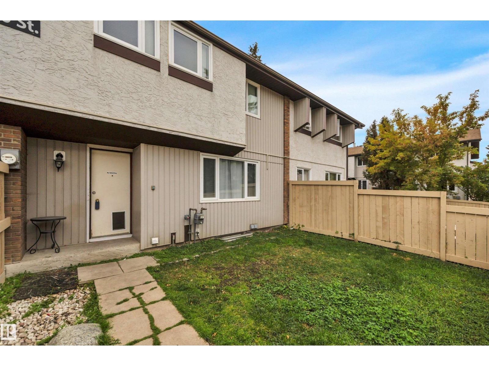 #8 14130 80 St Nw, Edmonton, Alberta  T5C 1L6 - Photo 1 - E4512481