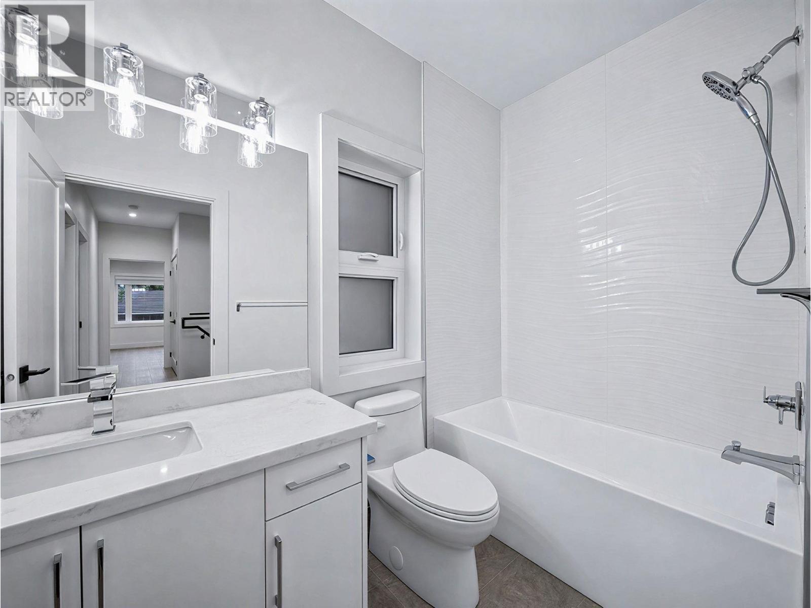 2 6989 Kerr Street, Vancouver, British Columbia  V5X 2B3 - Photo 6 - R3174033