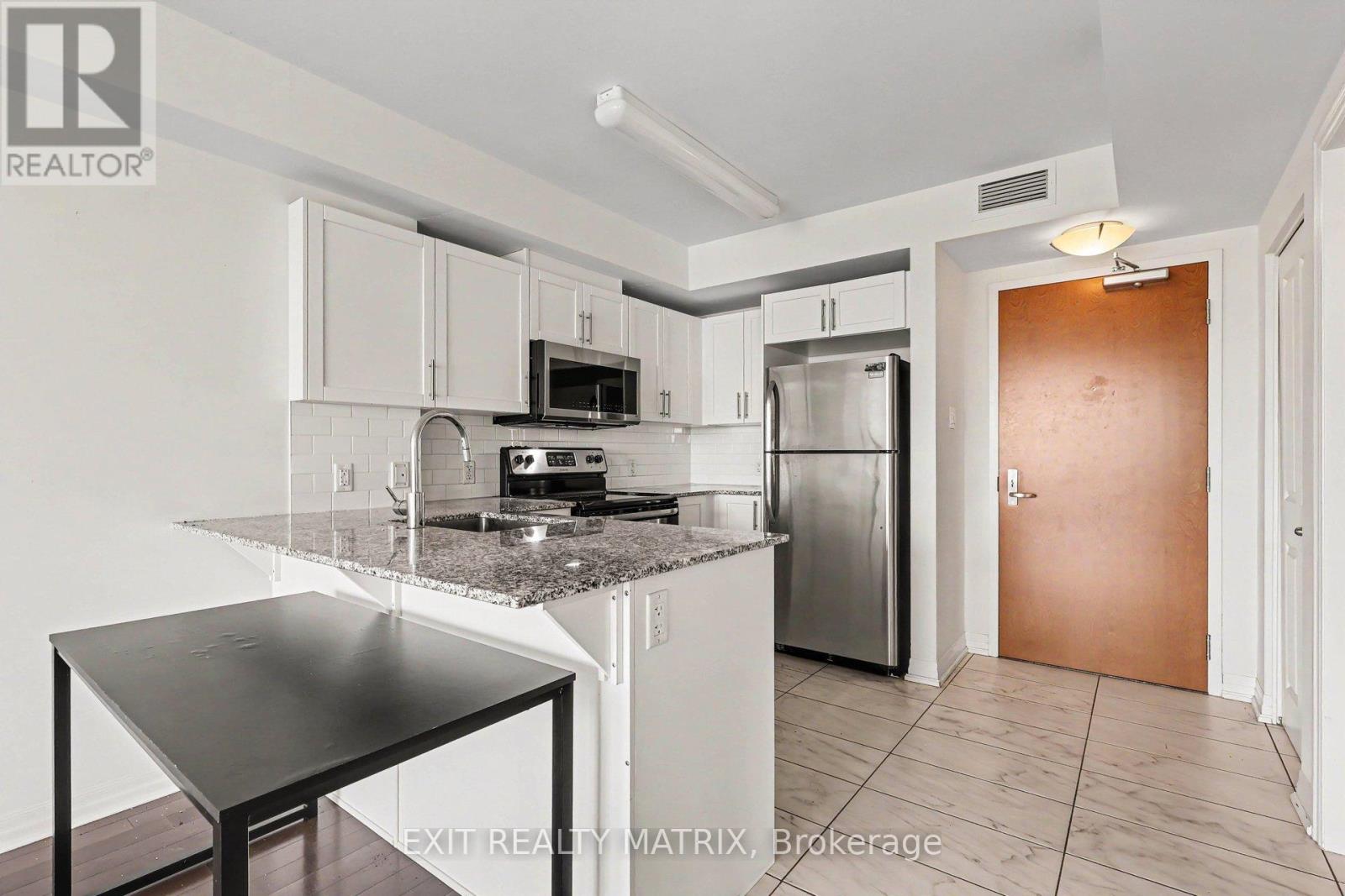 1905 - 195 Besserer Street, Ottawa, Ontario  K1N 0B6 - Photo 5 - X13881836