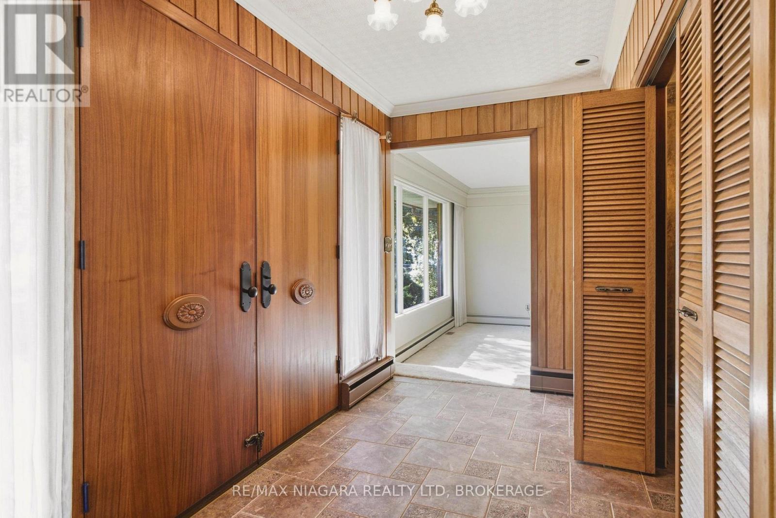 9985 Niagara River Parkway, Niagara Falls, Ontario  L2G 0P1 - Photo 11 - X13881802