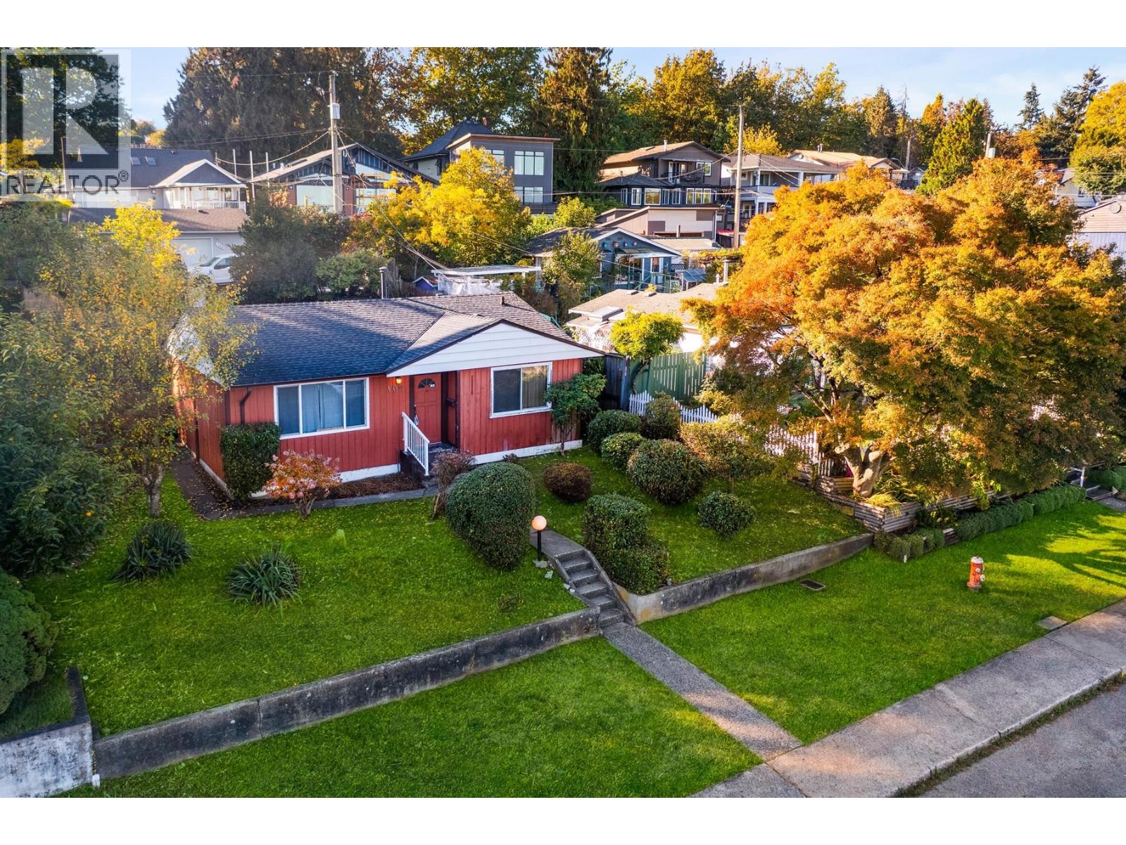 107 Sapper Street, New Westminster, British Columbia  V3L 3Y6 - Photo 2 - R3174118