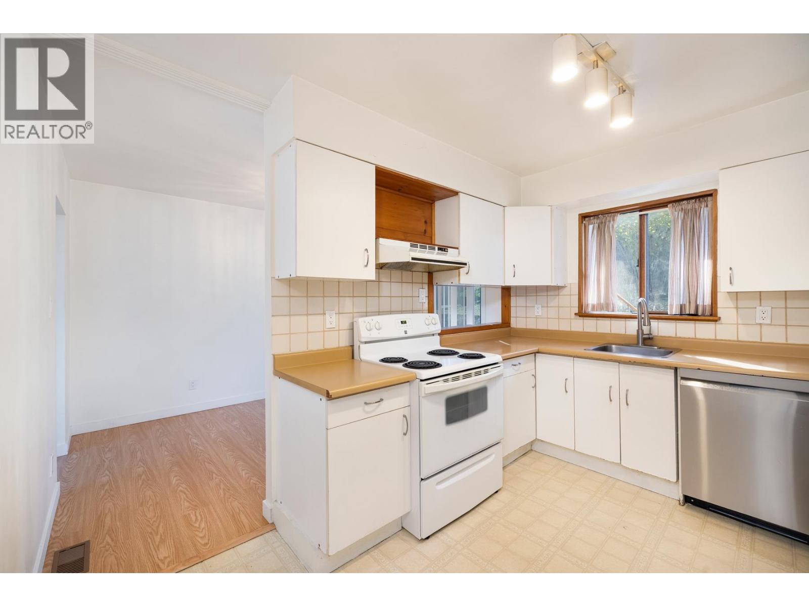 107 Sapper Street, New Westminster, British Columbia  V3L 3Y6 - Photo 6 - R3174118