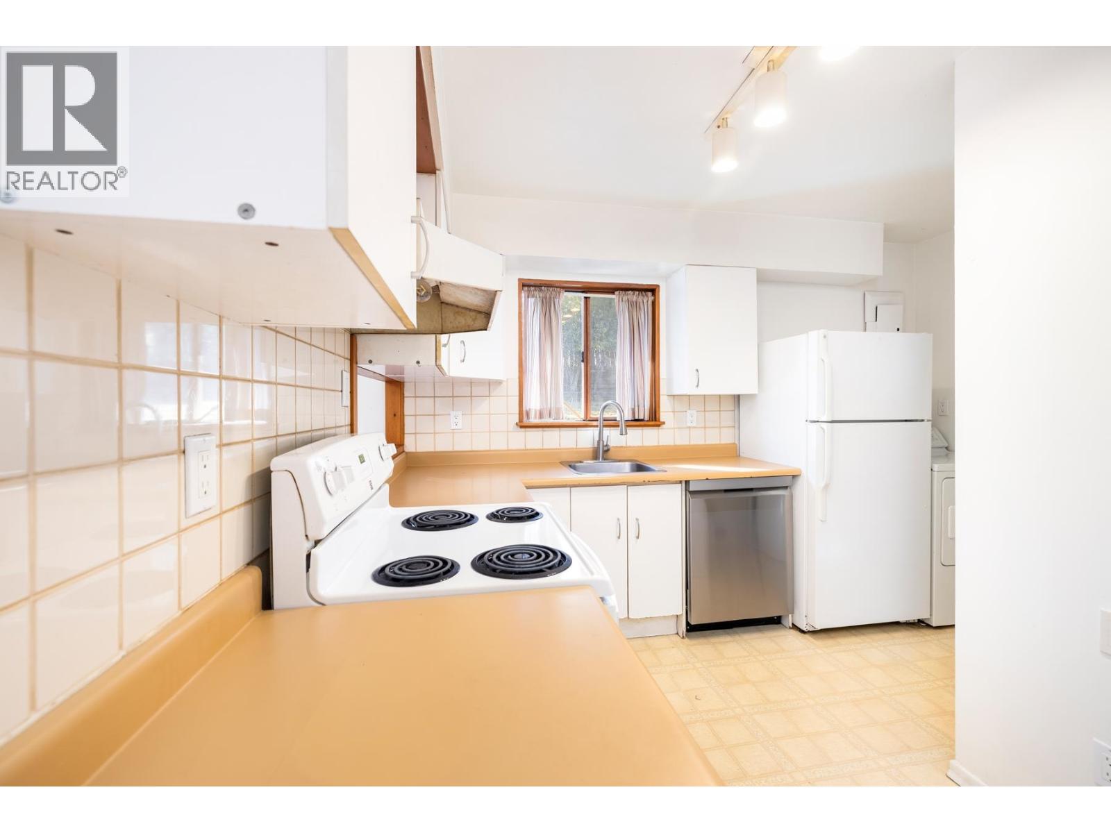 107 Sapper Street, New Westminster, British Columbia  V3L 3Y6 - Photo 9 - R3174118