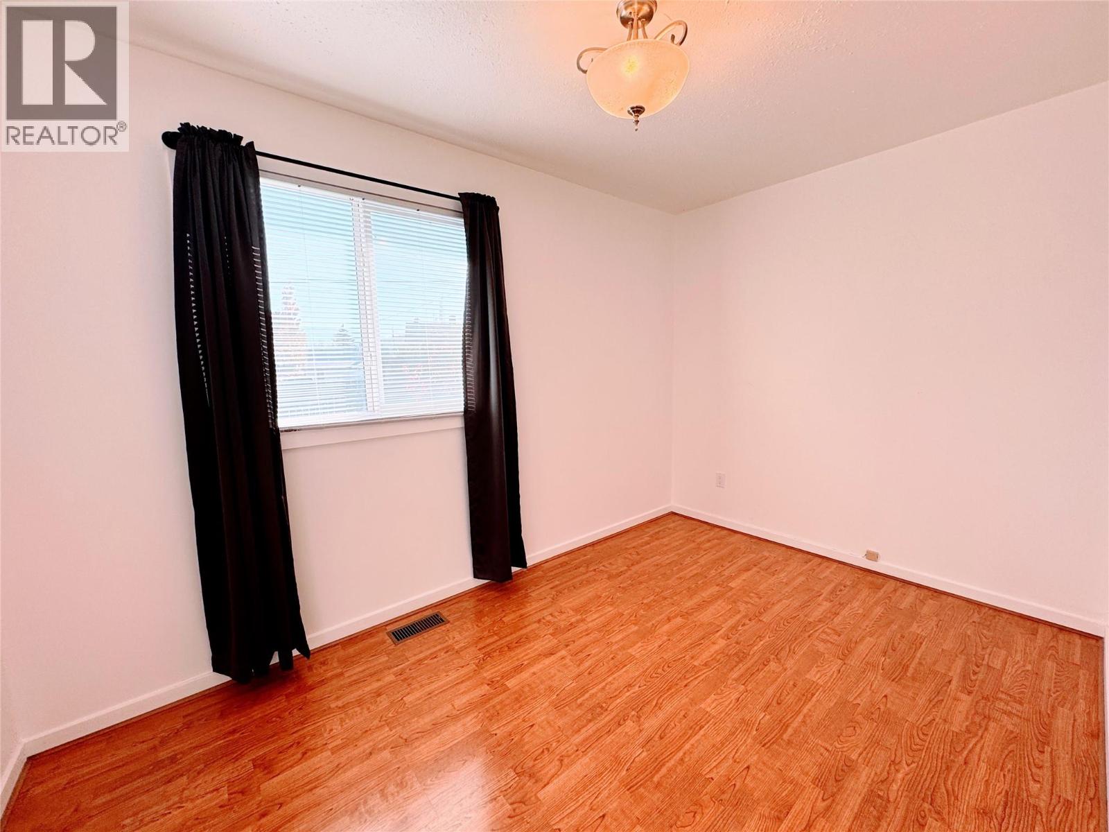 2152 Mamette Avenue, Merritt, British Columbia  V1K 1B8 - Photo 12 - 10403276