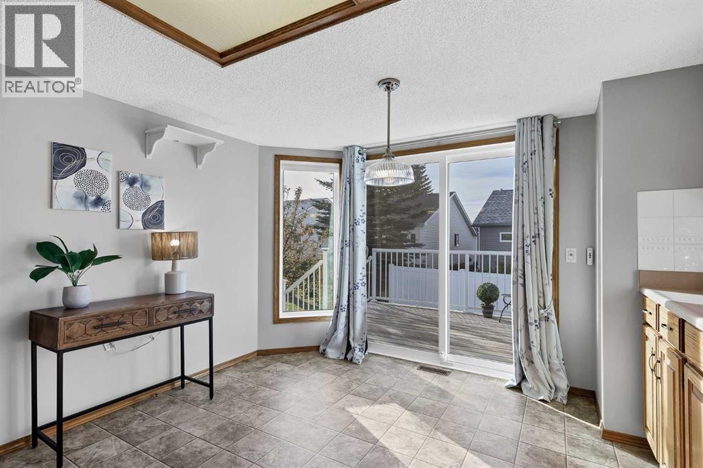 39 Woodside Close NW, Airdrie, Alberta  T4B 2C8 - Photo 11 - A2350585
