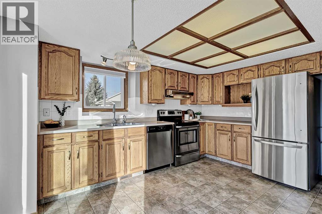 39 Woodside Close NW, Airdrie, Alberta  T4B 2C8 - Photo 12 - A2350585