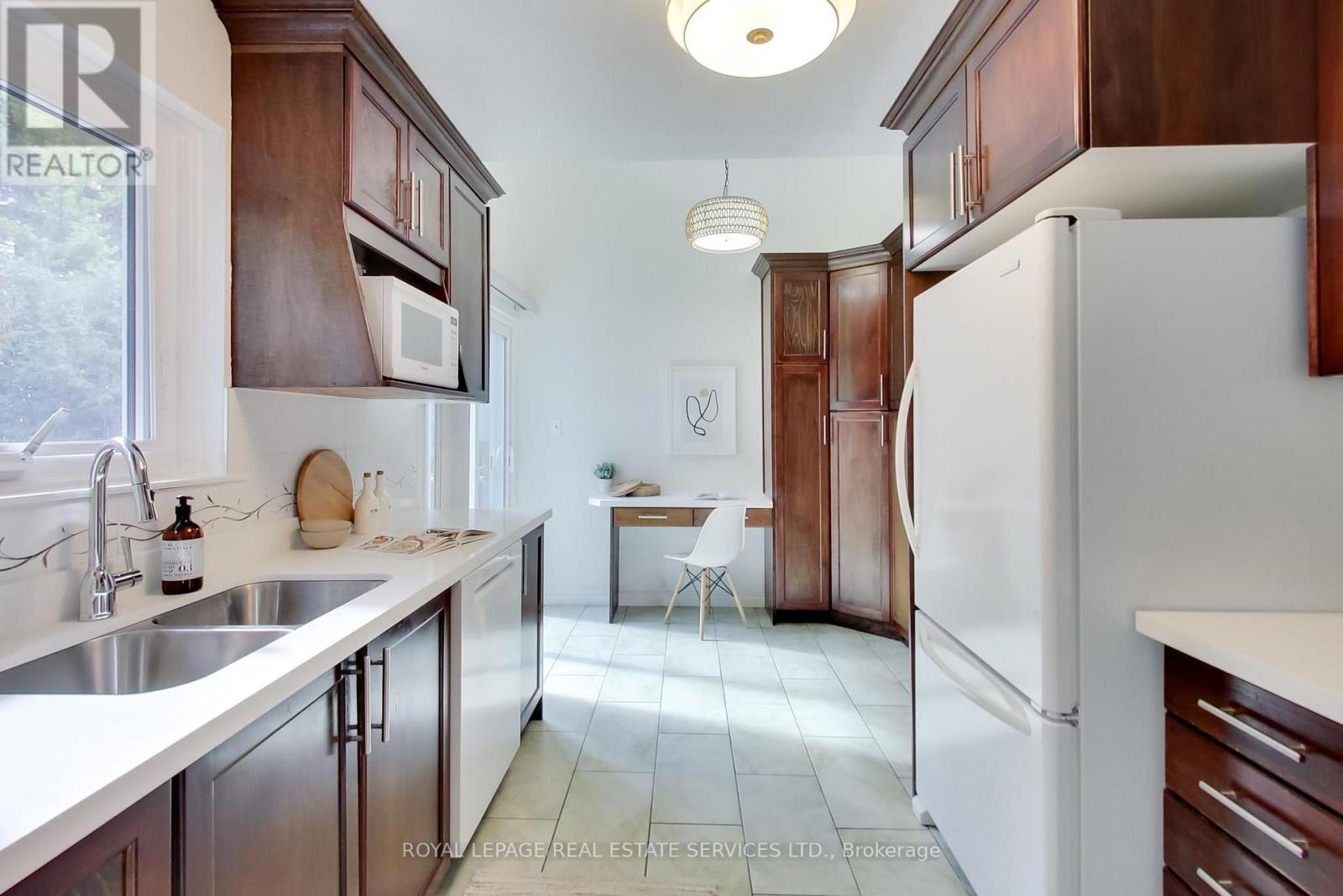 151 Cliffwood Road, Toronto, Ontario  M2H 2E3 - Photo 13 - C13881804