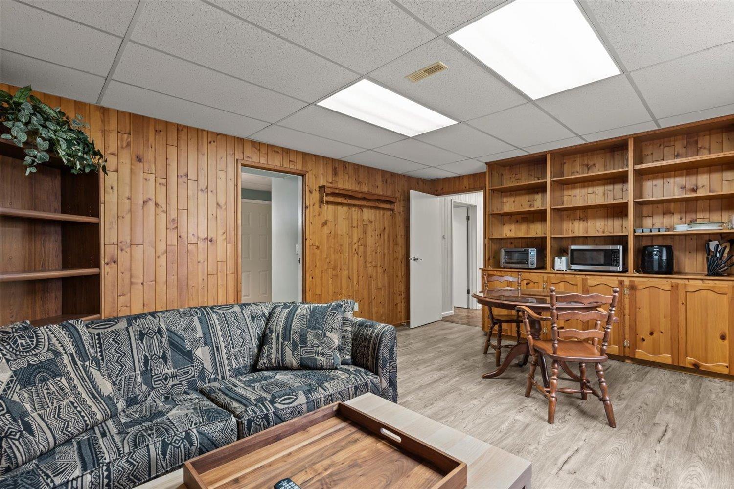 1833 BEAMAN DRIVE|Agassiz
