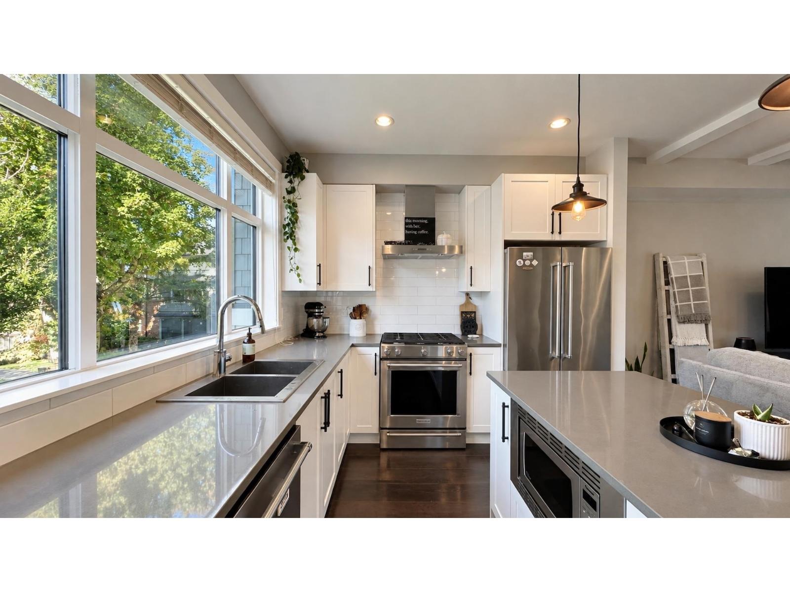 203 16528 24a Avenue, Surrey, British Columbia  V3Z 0P4 - Photo 12 - R3173752