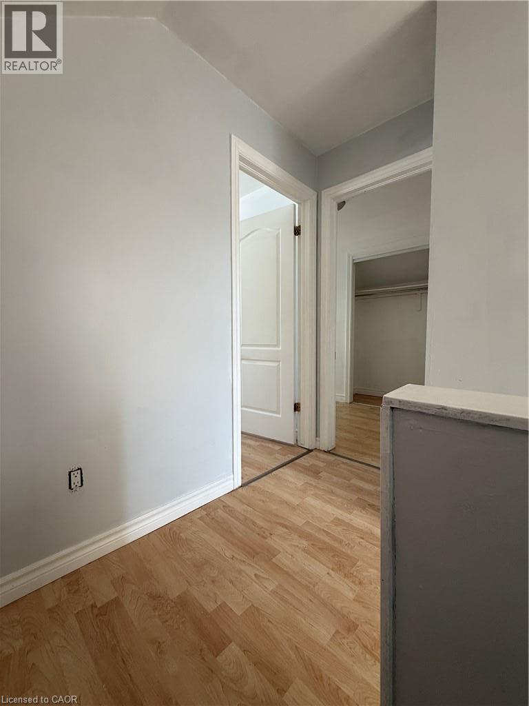 1087 Cannon Street E, Hamilton, Ontario  L8L 2J3 - Photo 6 - 40870109