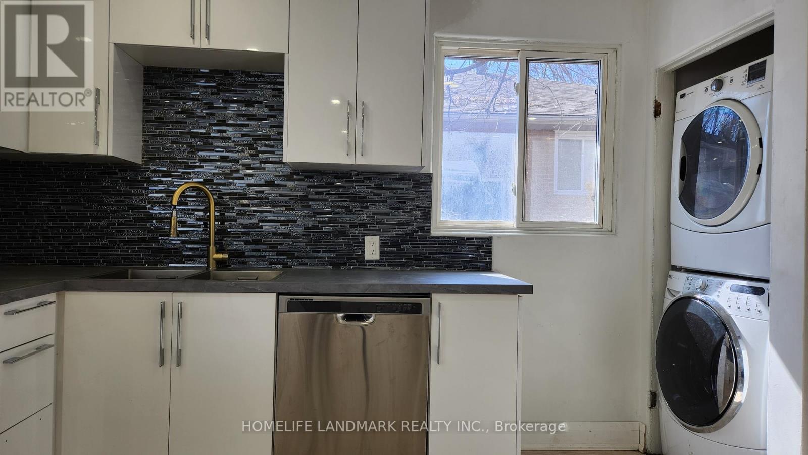 235 Penn Avenue, Newmarket, Ontario  L3Y 2S4 - Photo 2 - N13881770
