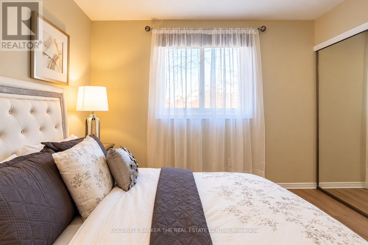 #main - 140 Woodpark Place, Newmarket, Ontario  L3Y 3P6 - Photo 14 - N13881778