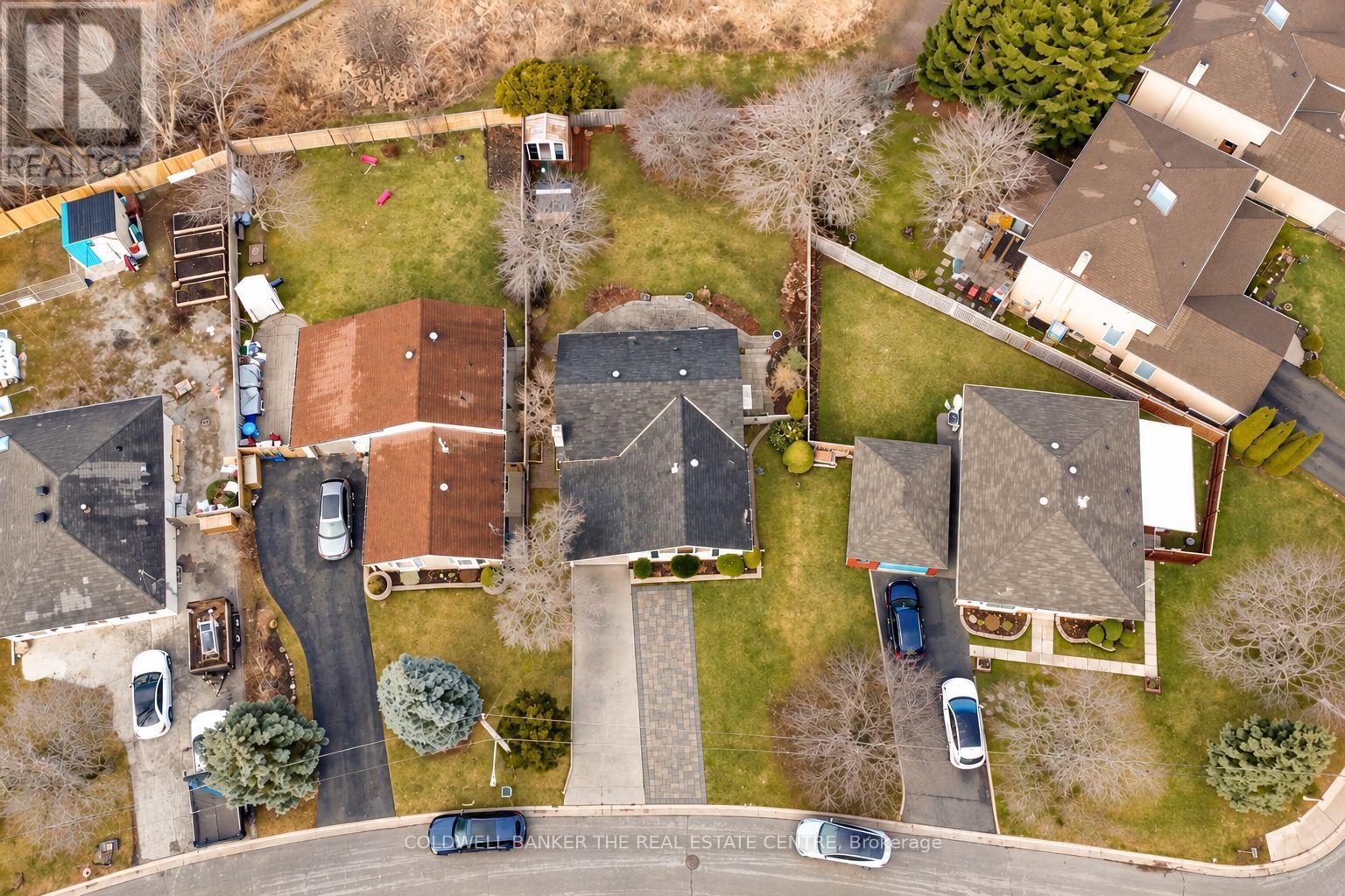 #main - 140 Woodpark Place, Newmarket, Ontario  L3Y 3P6 - Photo 2 - N13881778