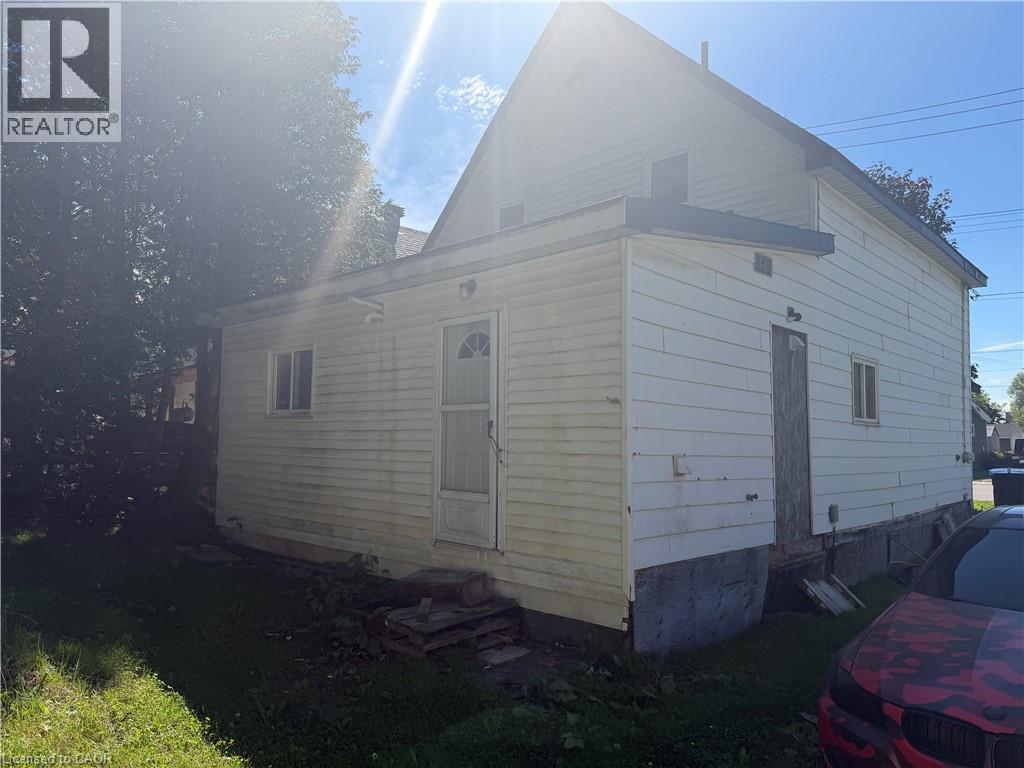 158 Trelawne Avenue, Sault Ste. Marie, Ontario  P6B 2N2 - Photo 2 - 40870277